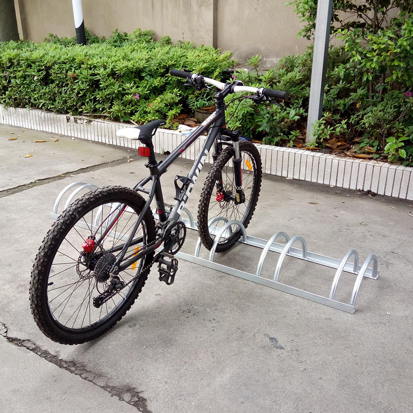 Průmyslové pouliční místo šetřící tukové kolo pro parkování kol pro školy